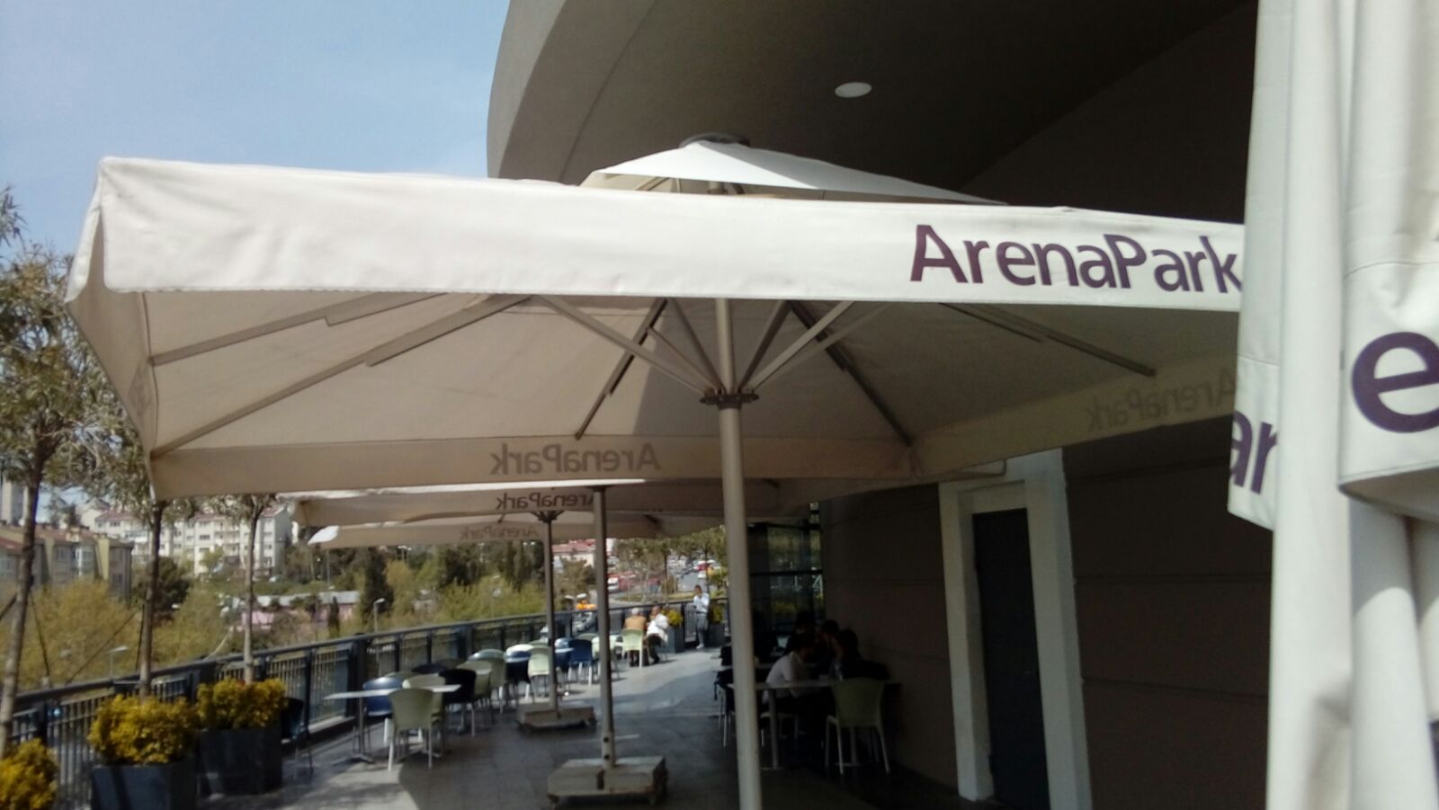 Bahçe, Cafe, Havuz ve Kurumsal Alanlar İçin Şemsiye Modelleri