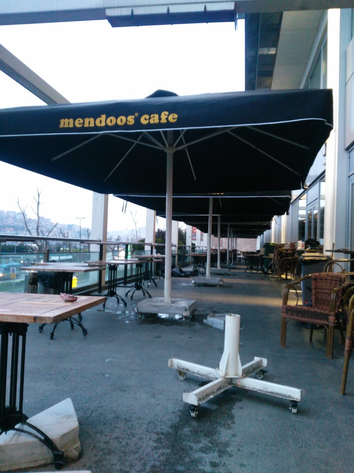Cafe Şemsiyesi